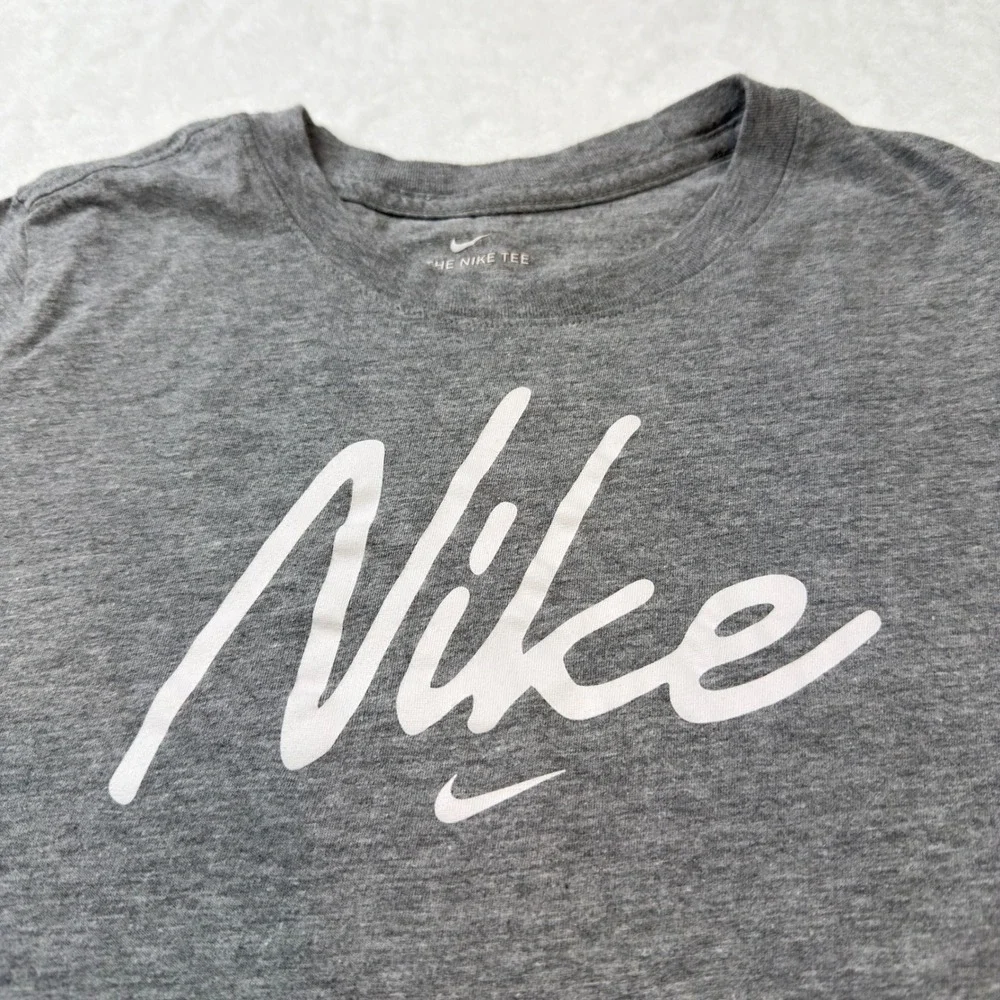 Nike Graphic Tee Shirt Women XL Gray Good Script Logo Short Sleeve Cotton Blend‎